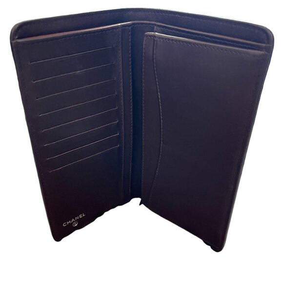 Chanel Caviar Continental Wallet - Picture 5 of 11